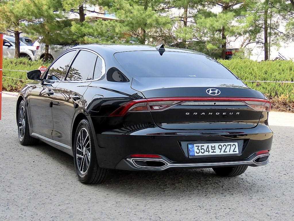 HYUNDAI Grandeur - Vista 3