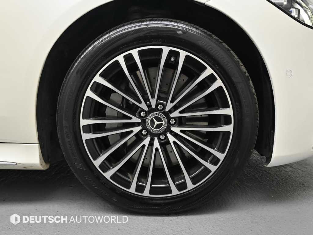 Mercedes Benz S Class - Vista 5