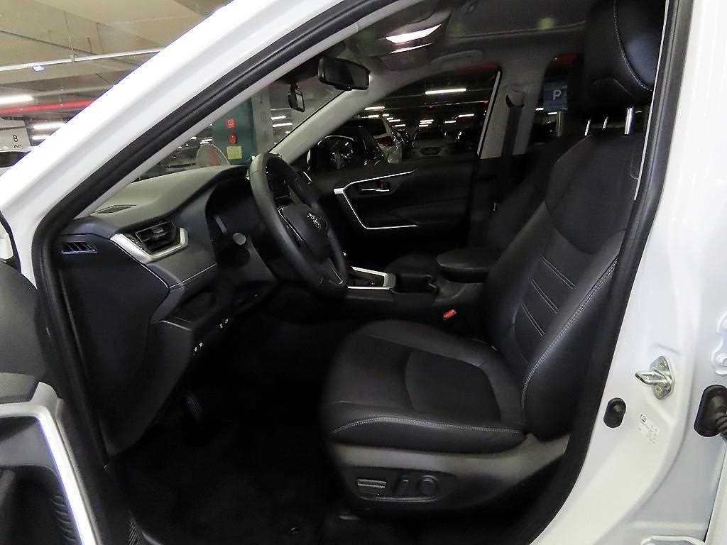 Toyota RAV4 - Vista 6