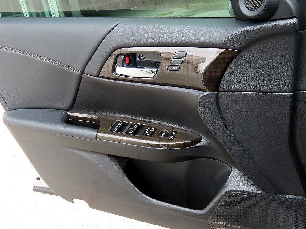 Honda Accord - Vista 11
