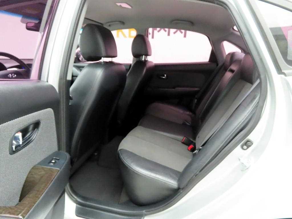 HYUNDAI Avante 2013 Plateado - Importación desde Corea - HF Imports Iquique - Foto 14