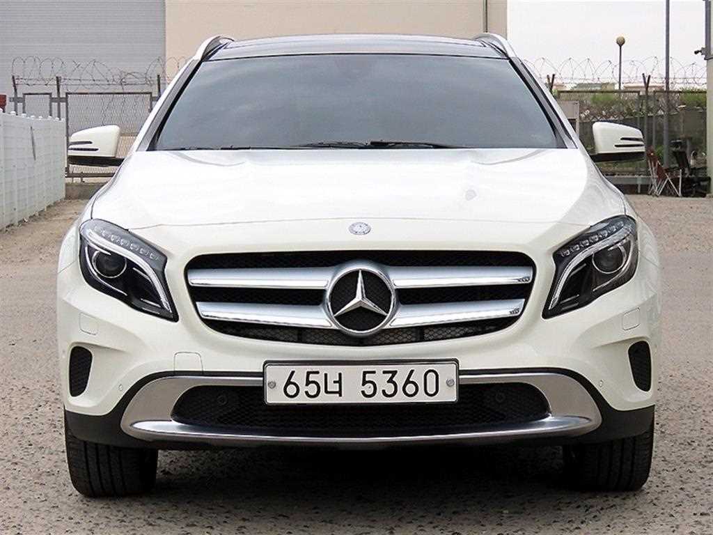 Mercedes Benz GLA Class 2017 Blanco - Importación desde Corea - HF Imports Iquique - Foto 1