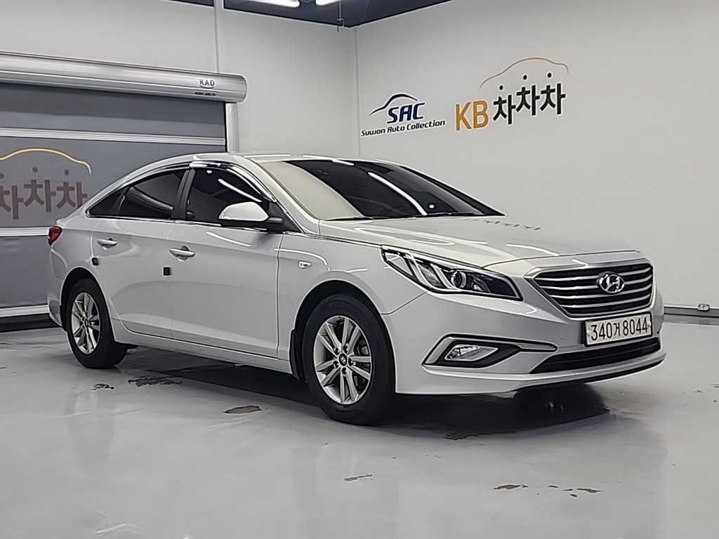 HYUNDAI Sonata - Vista 4