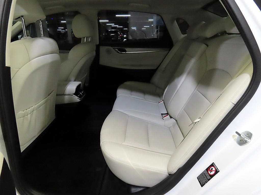 HYUNDAI Grandeur - Vista 7