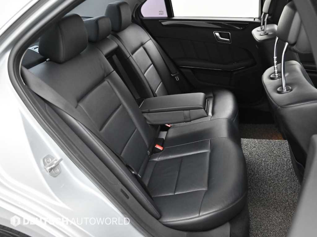 Mercedes Benz E class - Vista 12