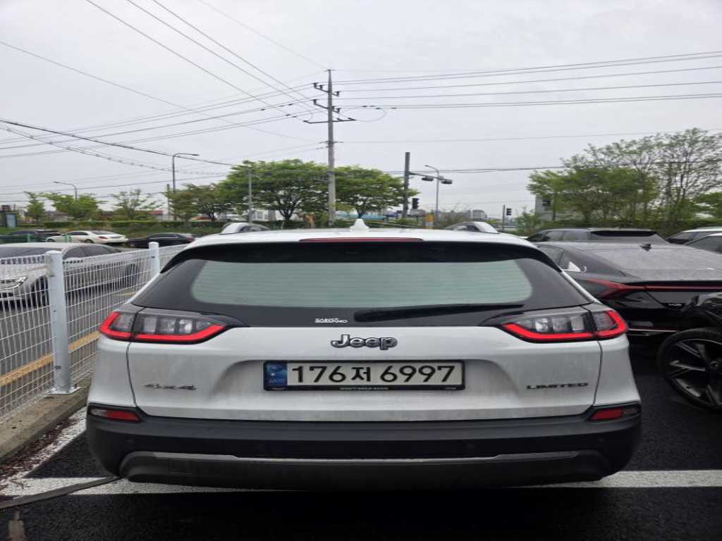 Jeep Cherokee - Vista 3