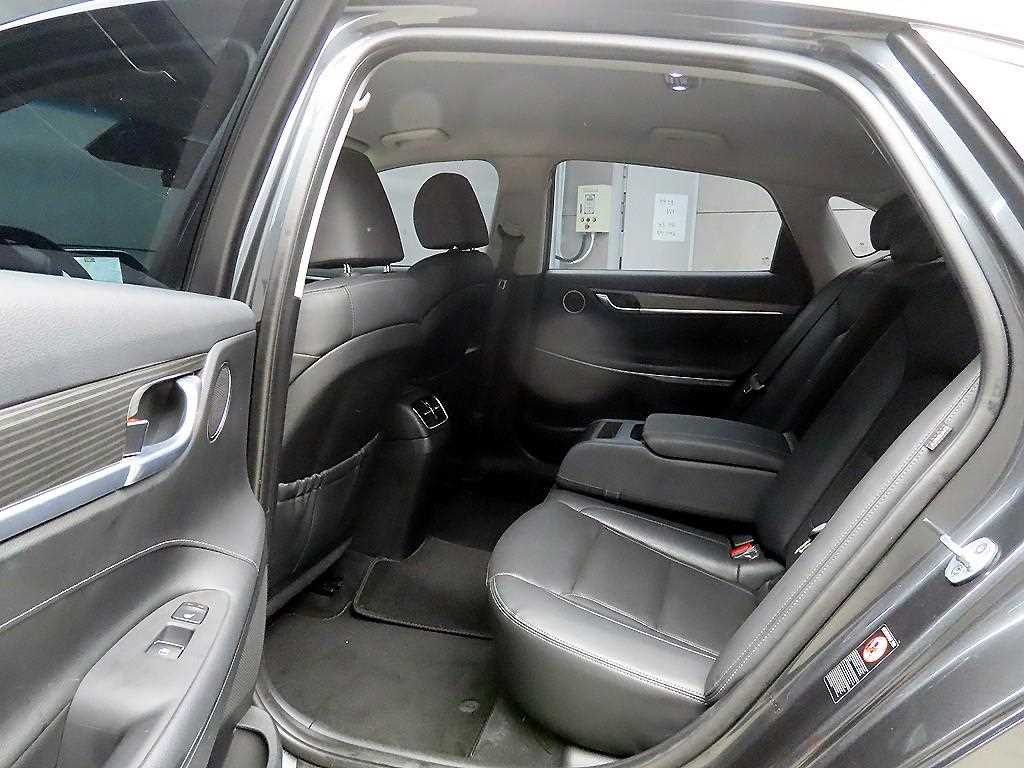 HYUNDAI Grandeur - Vista 6
