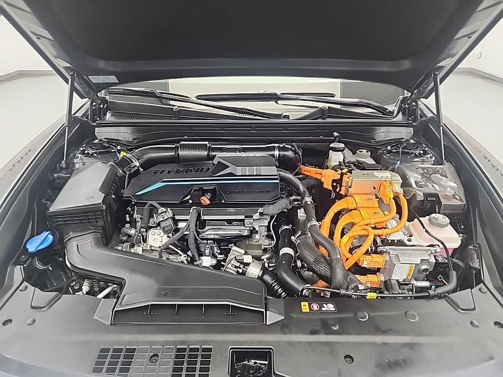 HYUNDAI Grandeur - Vista 5