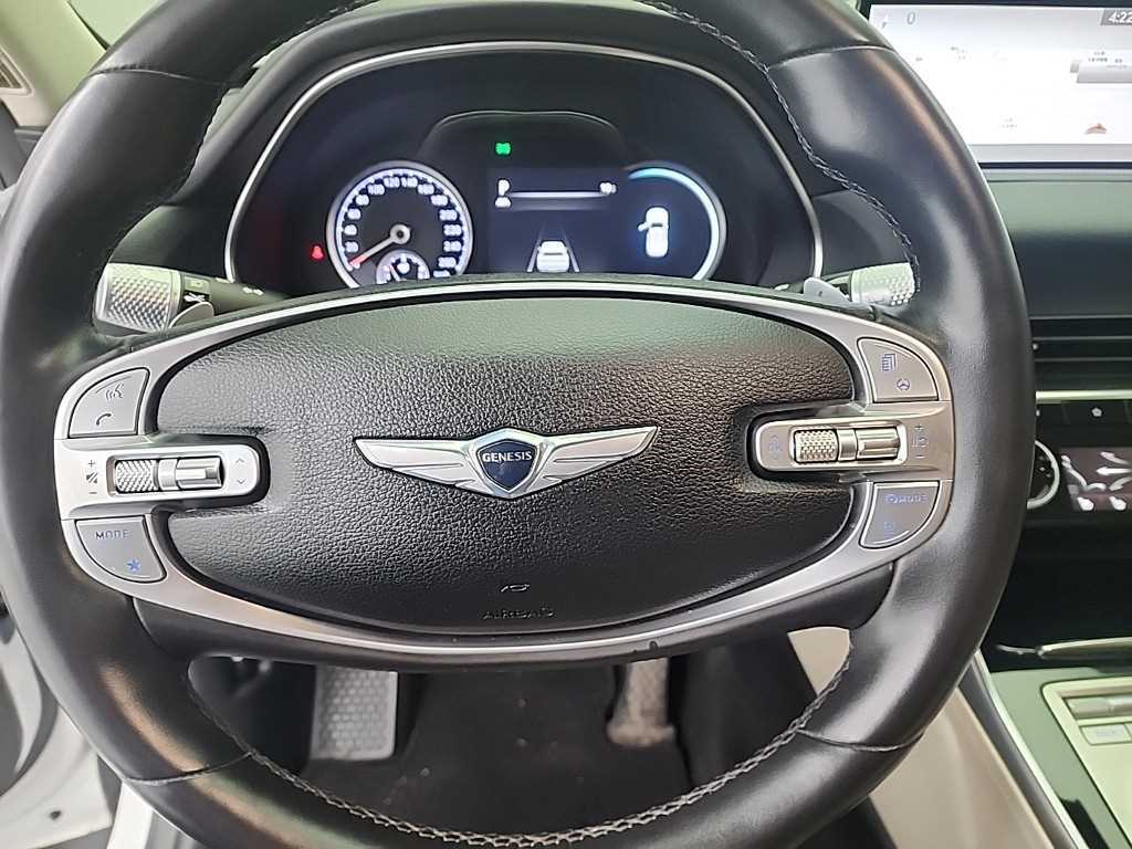 Genesis GV80 - Vista 9