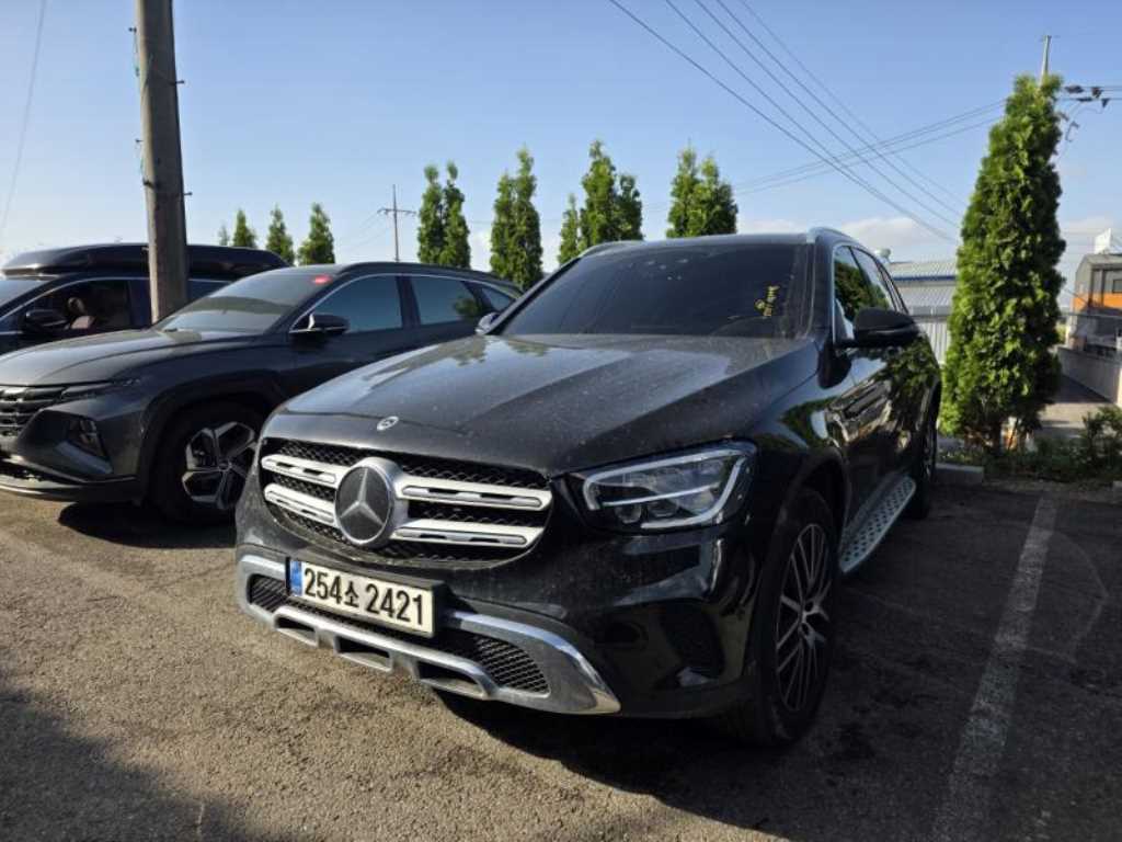 Mercedes Benz GLC Class 2021 Negro - Importación desde Corea - HF Imports Iquique - Foto 1