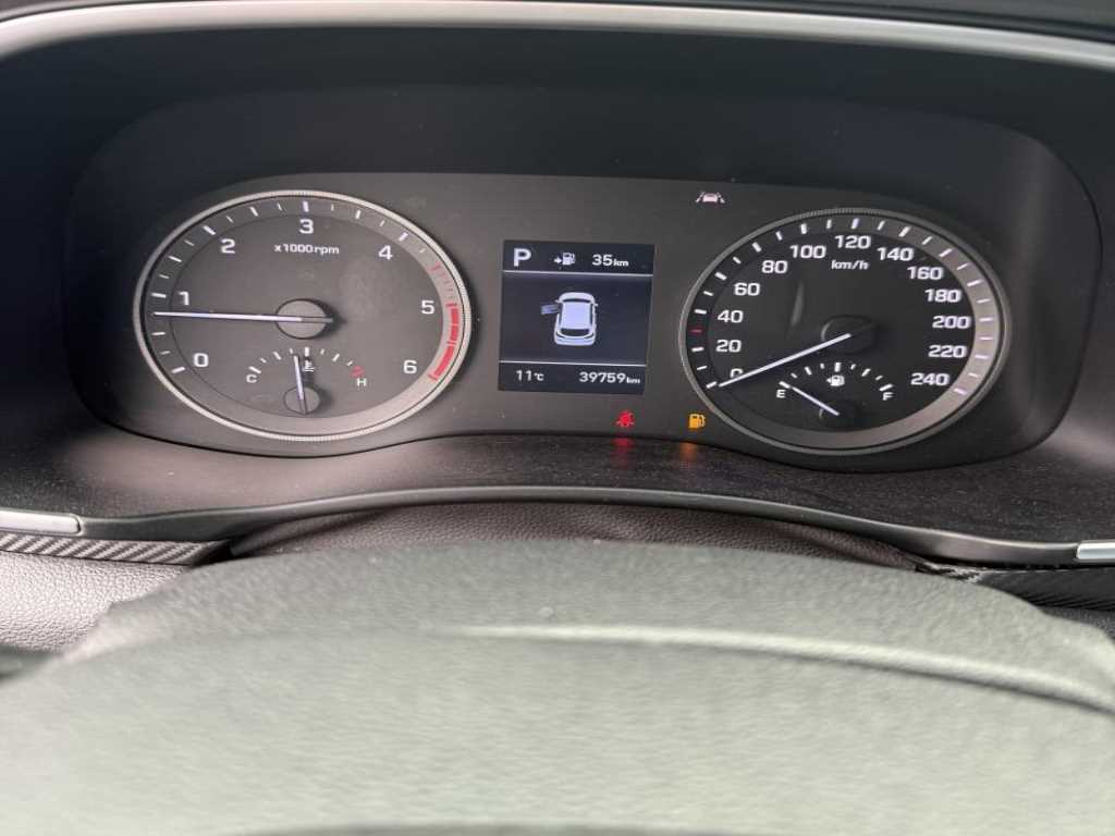 HYUNDAI Tucson - Vista 11