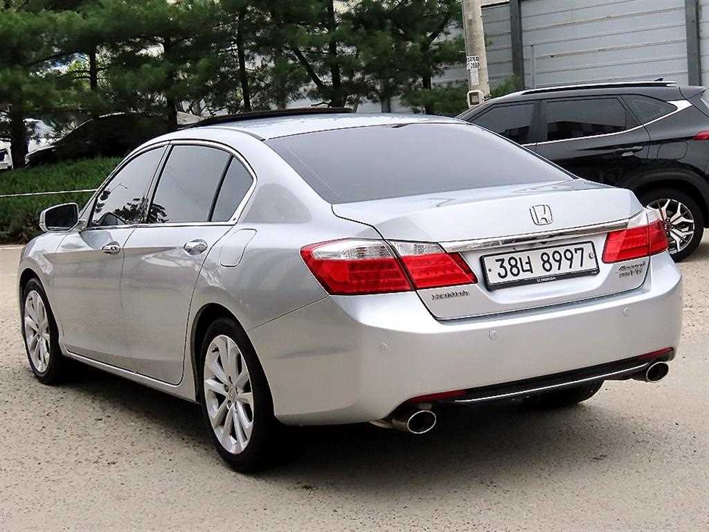 Honda Accord - Vista 3