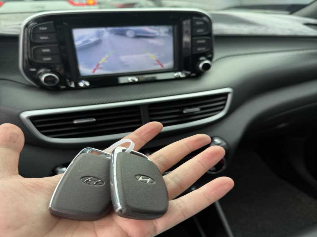 HYUNDAI Tucson - Vista 10