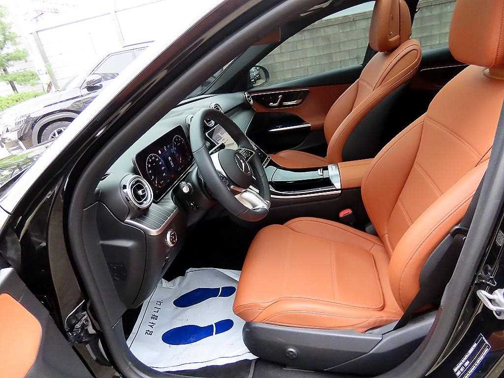 Mercedes Benz C Class - Vista 5