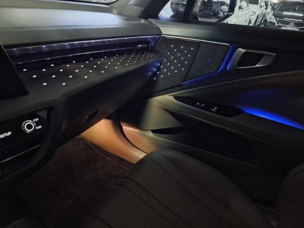 KIA K8 - Vista 11