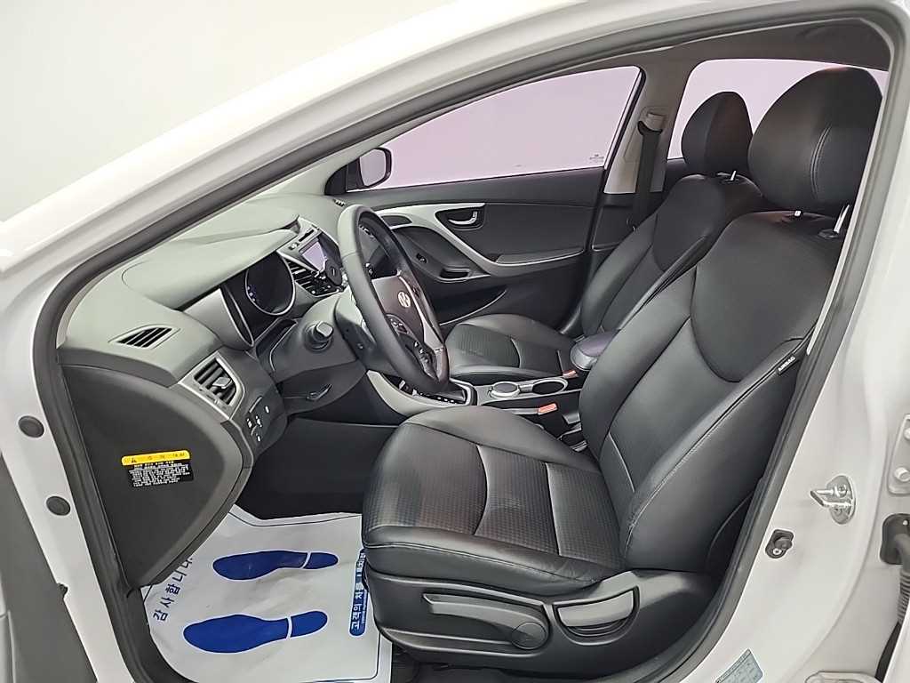 HYUNDAI Avante 2014 Blanco - Importación desde Corea - HF Imports Iquique - Foto 1