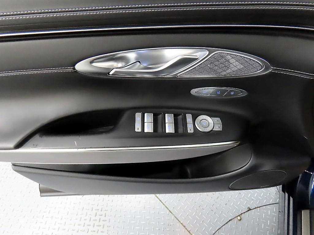 Genesis GV70 - Vista 11