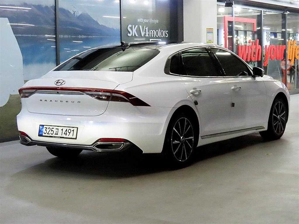 HYUNDAI Grandeur - Vista 4