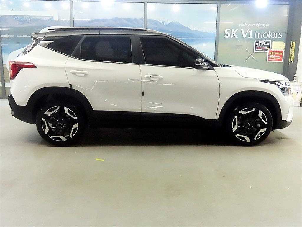 KIA Seltos - Vista 3