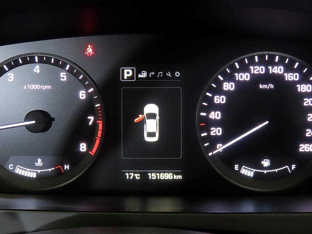 HYUNDAI Sonata - Vista 9