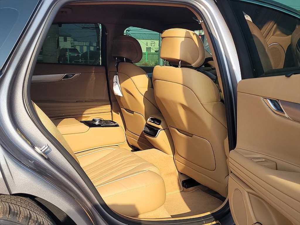 Genesis G80 - Vista 12