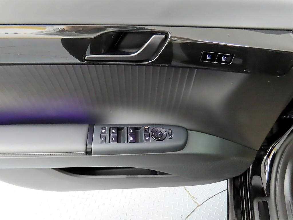 HYUNDAI Grandeur - Vista 11