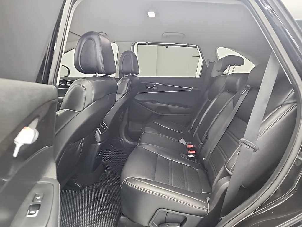 KIA Sorento - Vista 12