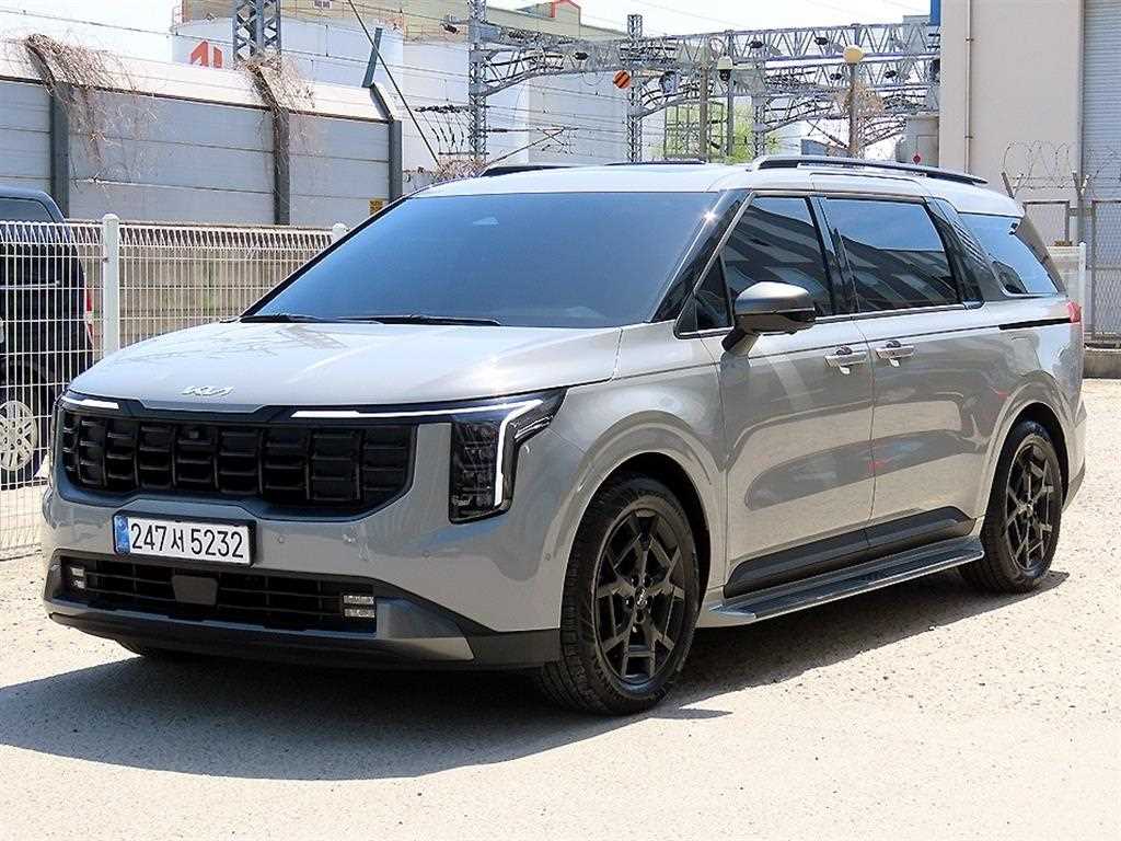 KIA Carnival - Vista 2