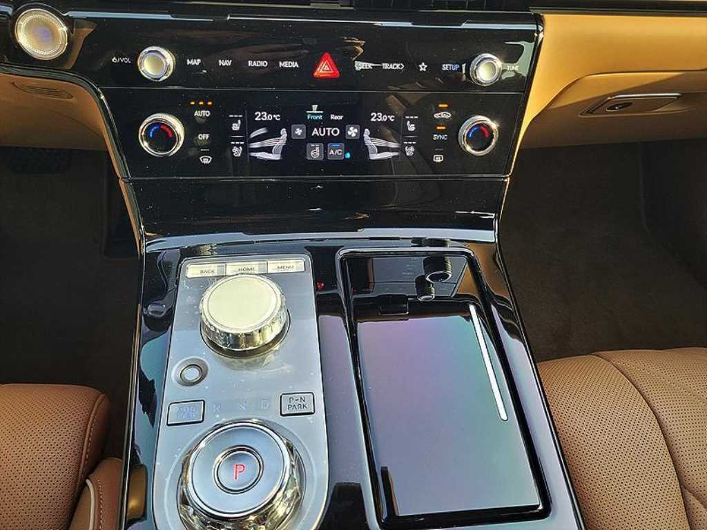 Genesis G80 - Vista 8