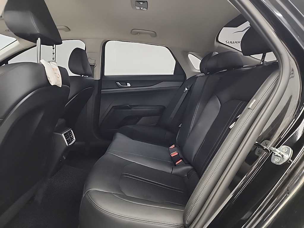 KIA K5 - Vista 12