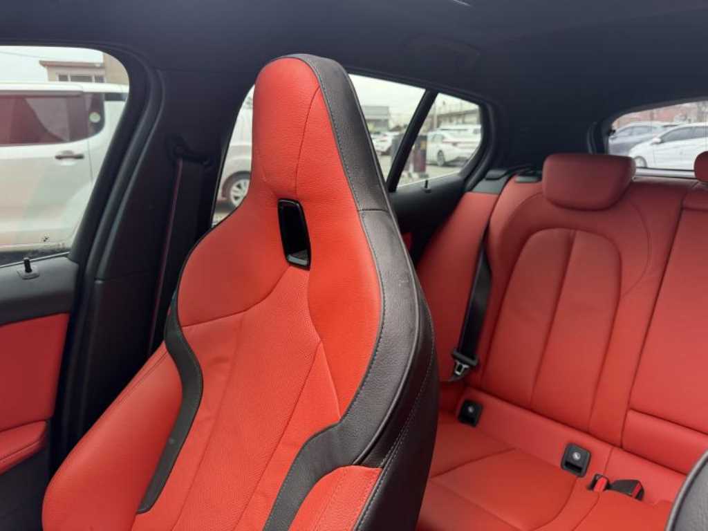 BMW 1 series 2024 Negro - Importación desde Corea - HF Imports Iquique - Foto 20
