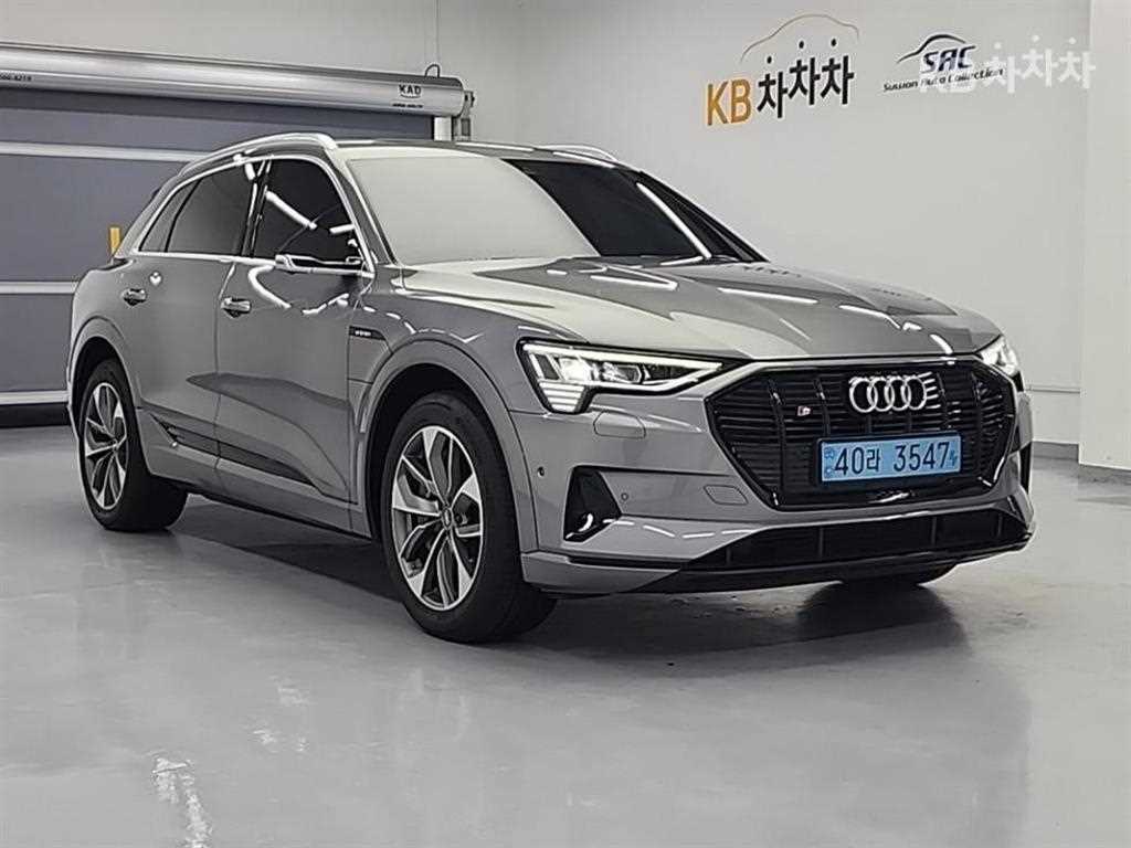 Audi e-Tron - Vista 4