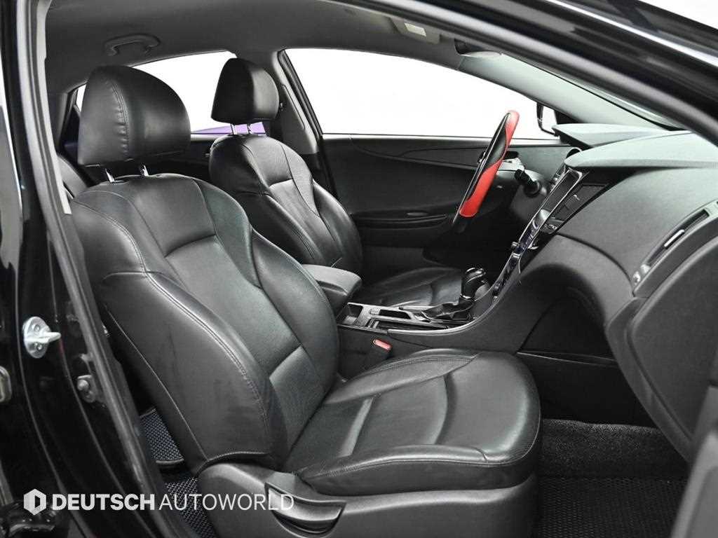 HYUNDAI Sonata - Vista 10