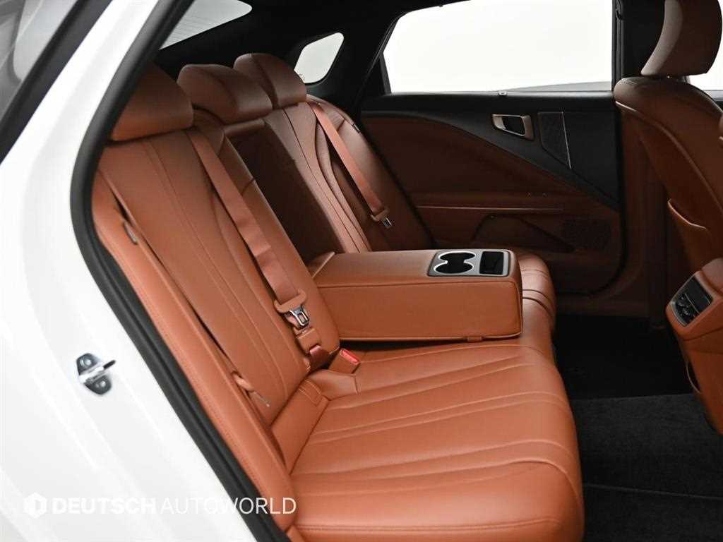 KIA K8 - Vista 12
