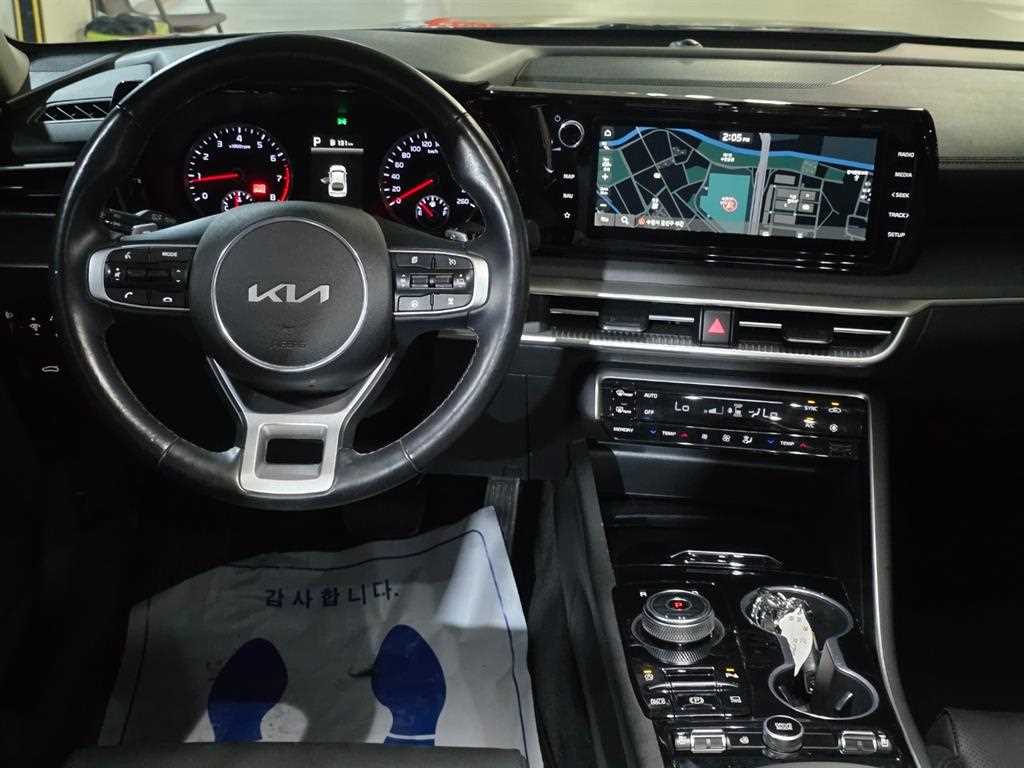 KIA K5 - Vista 10
