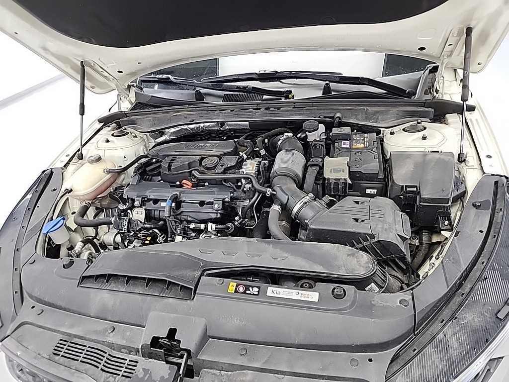 KIA K5 - Vista 5