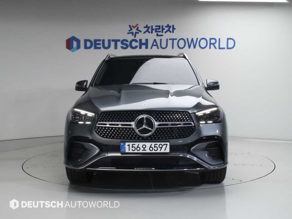 Mercedes Benz GLE Class - Vista 3