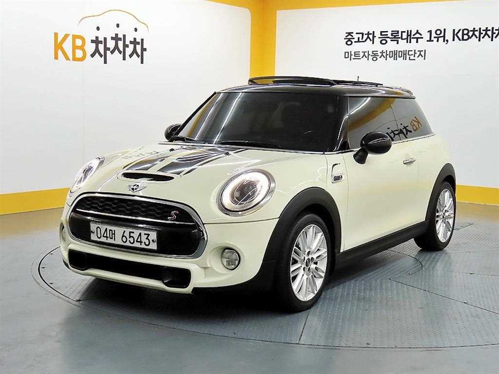 Mini Cooper 2018 Blanco - Importación desde Corea - HF Imports Iquique - Foto 1