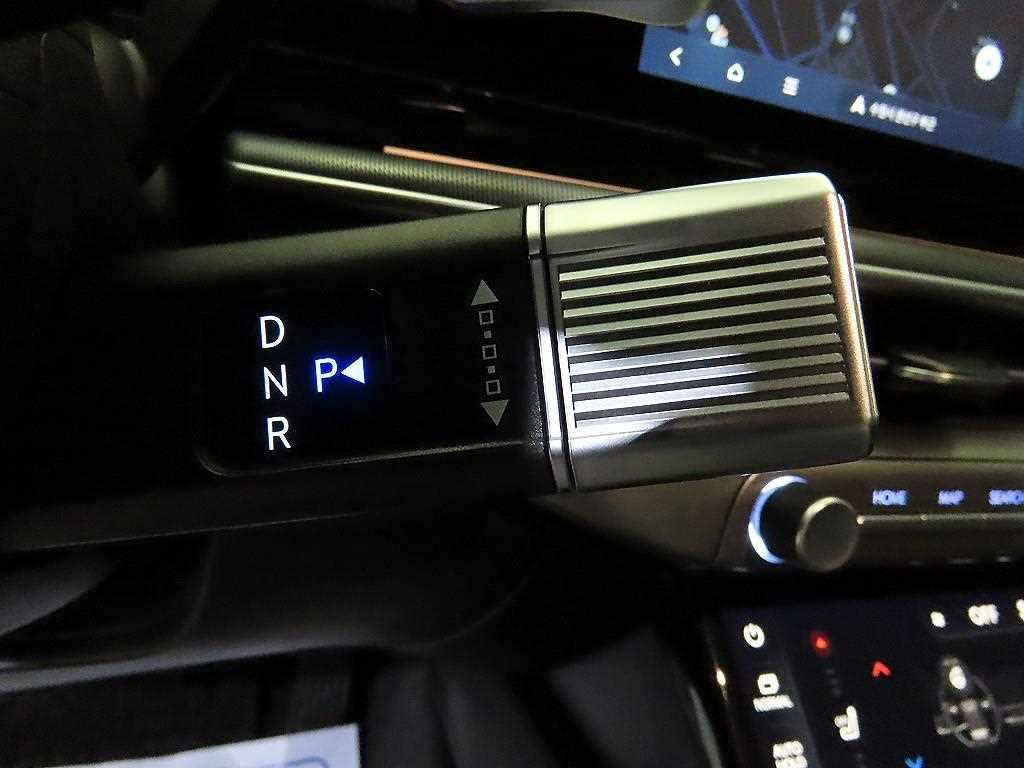 HYUNDAI Grandeur - Vista 12