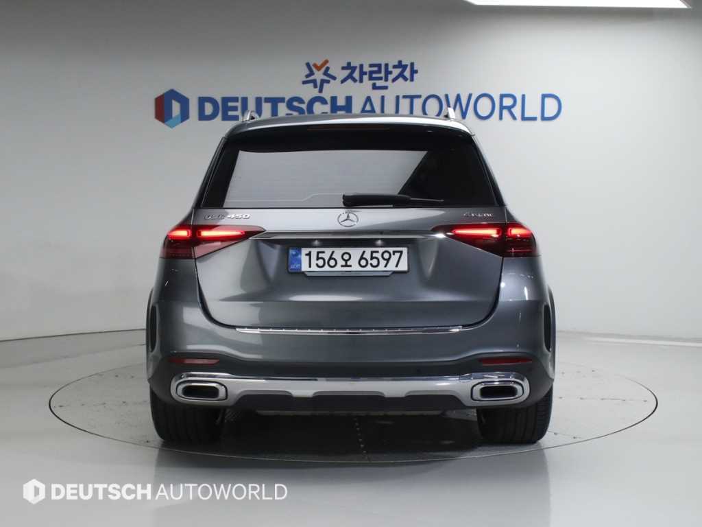 Mercedes Benz GLE Class - Vista 4