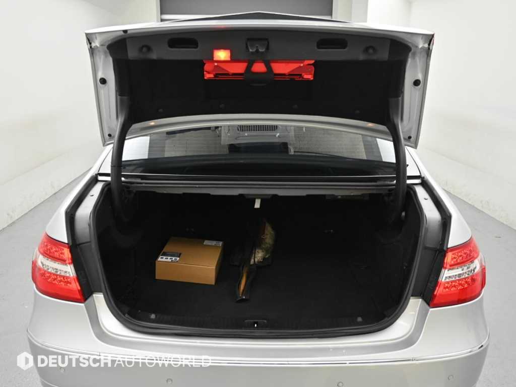 Mercedes Benz E class 2012 Plateado - Importación desde Corea - HF Imports Iquique - Foto 19