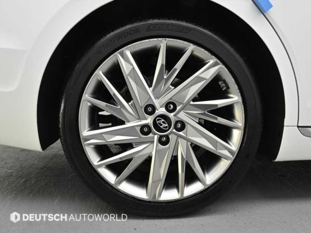 HYUNDAI Grandeur - Vista 6