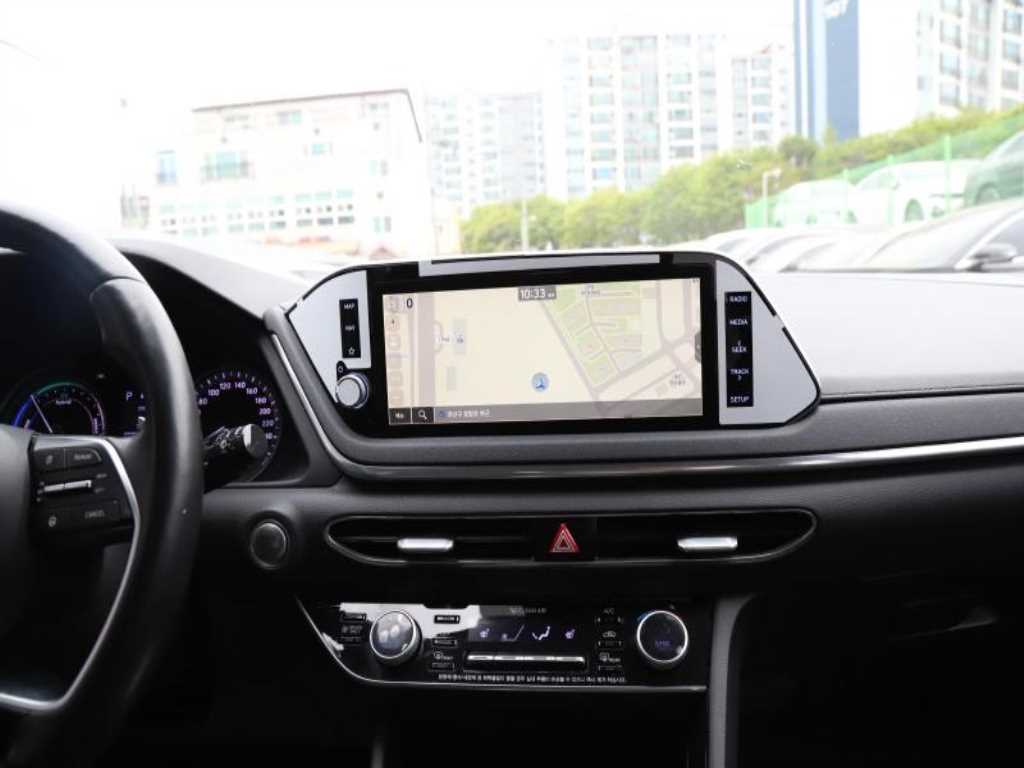HYUNDAI Sonata - Vista 8
