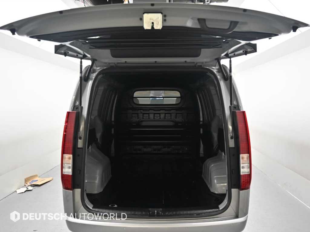 HYUNDAI Staria 2024 Plateado - Importación desde Corea - HF Imports Iquique - Foto 19