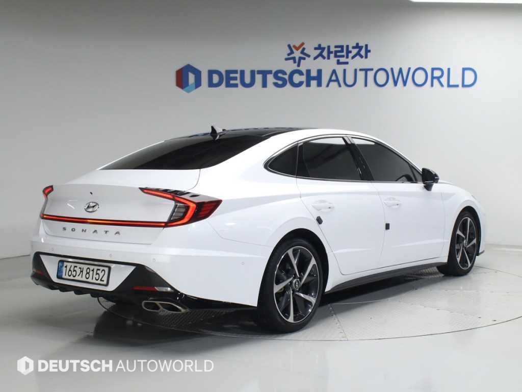 HYUNDAI Sonata - Vista 2