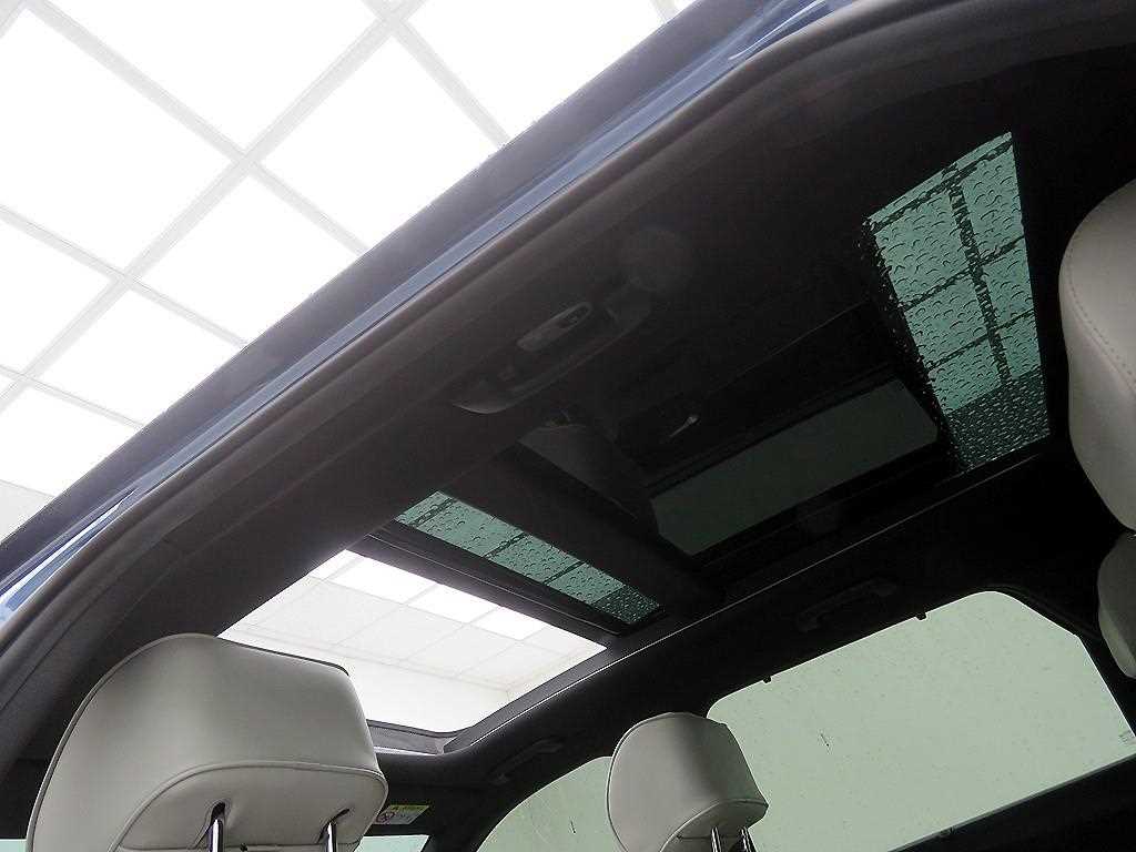 KIA Sorento - Vista 10