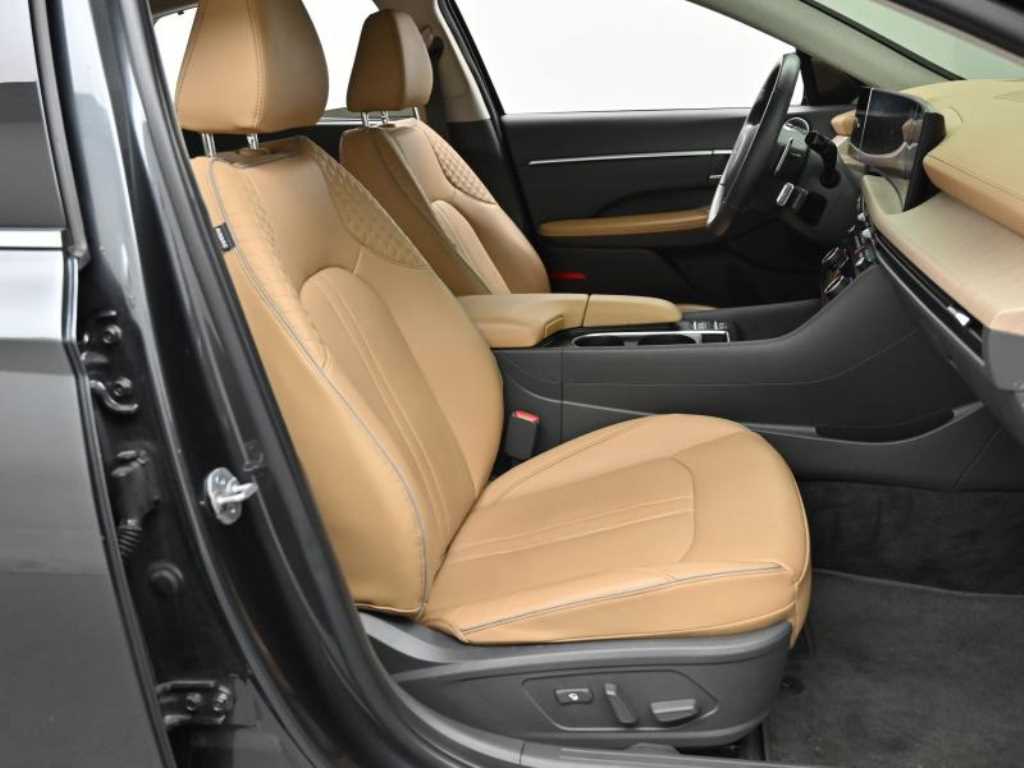 HYUNDAI Sonata - Vista 10