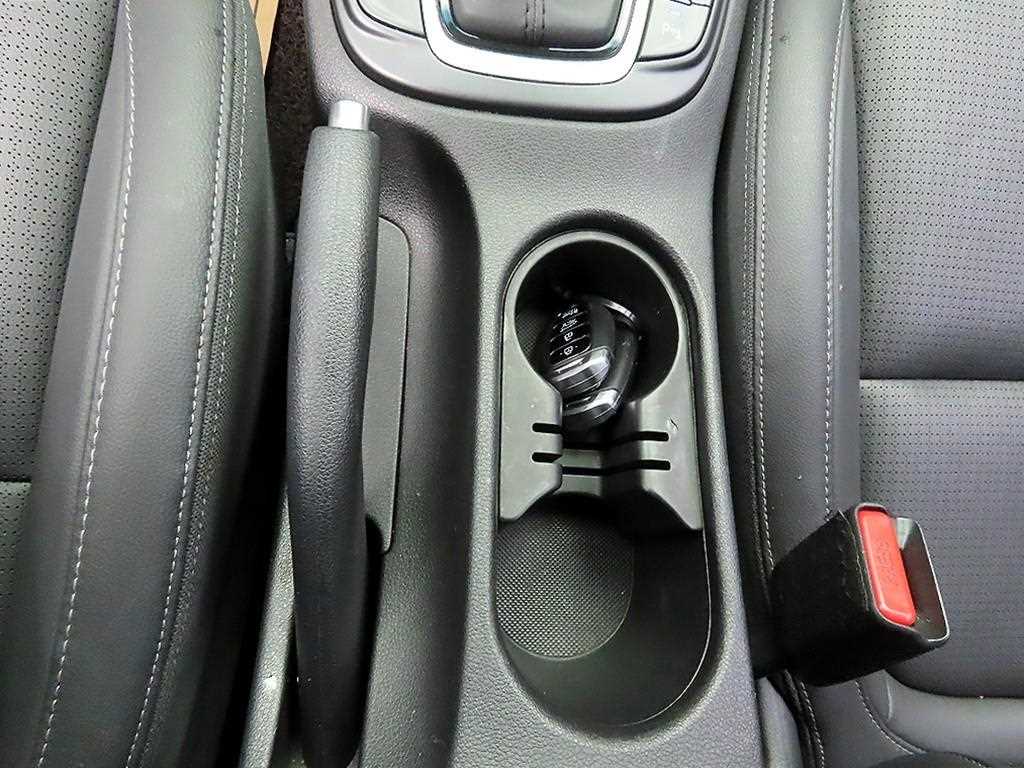 HYUNDAI Kona - Vista 12