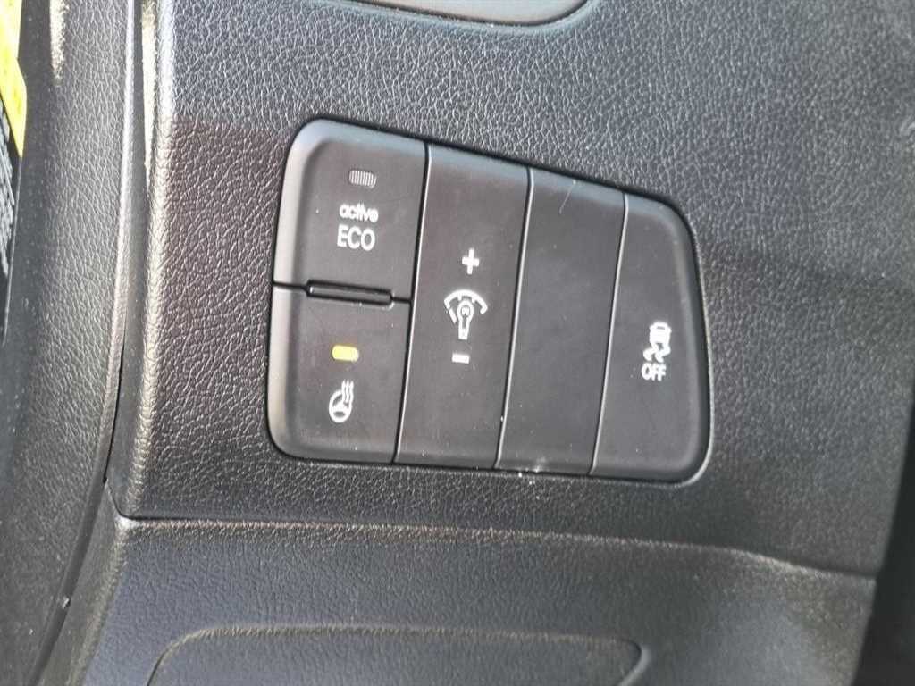 HYUNDAI Avante - Vista 11