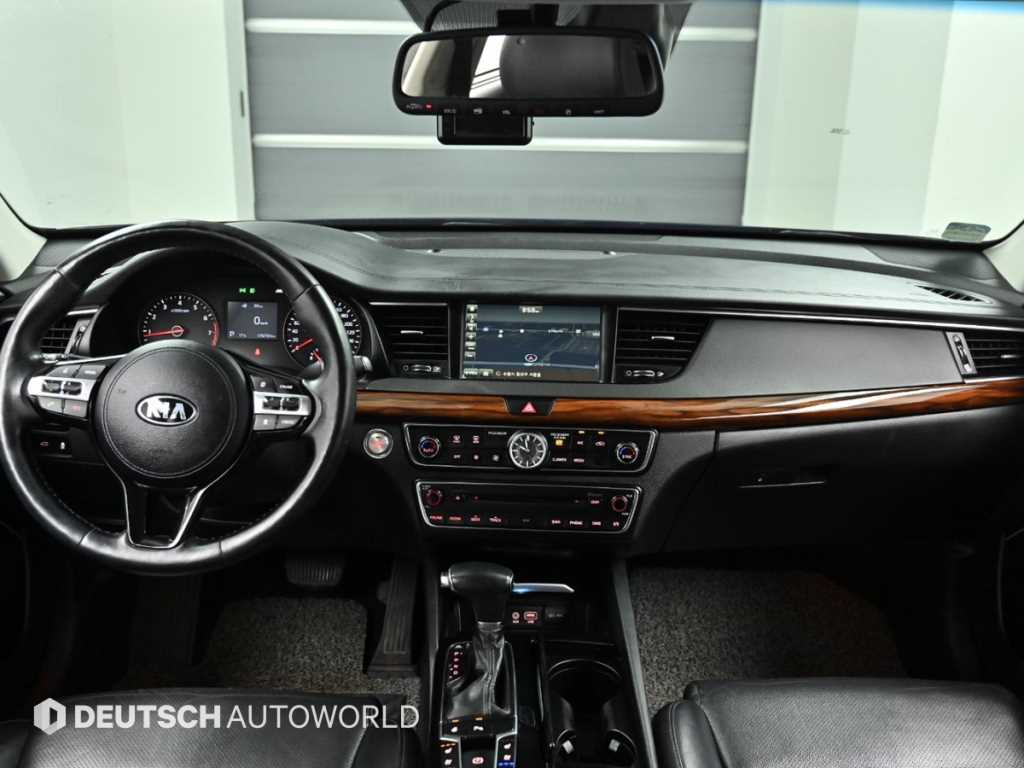 KIA K7 - Vista 8